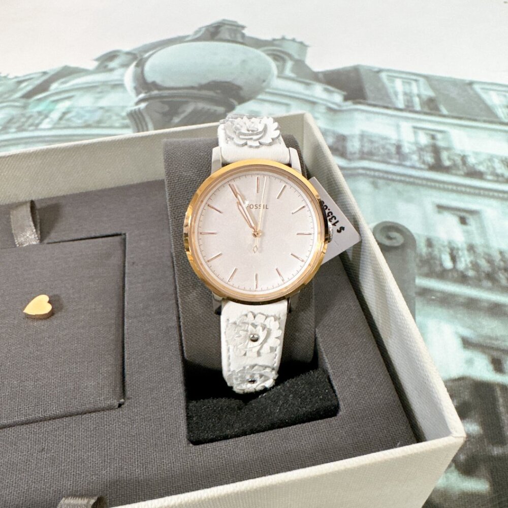 Fossil ES4383SET Neely Three-Hand White Leather Watch and Jewellery Box Set - Picture 5 of 9